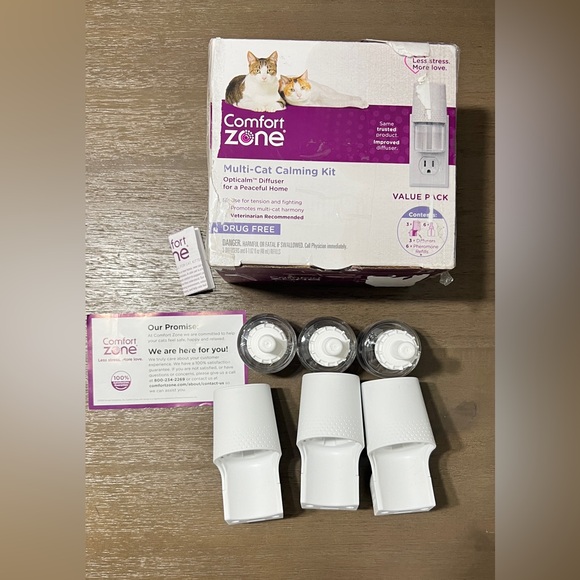 Comfort Zone Multi Cat Calming Diffuser: 3 Pheromone Diffusers & 3 Refills - Picture 4 of 9